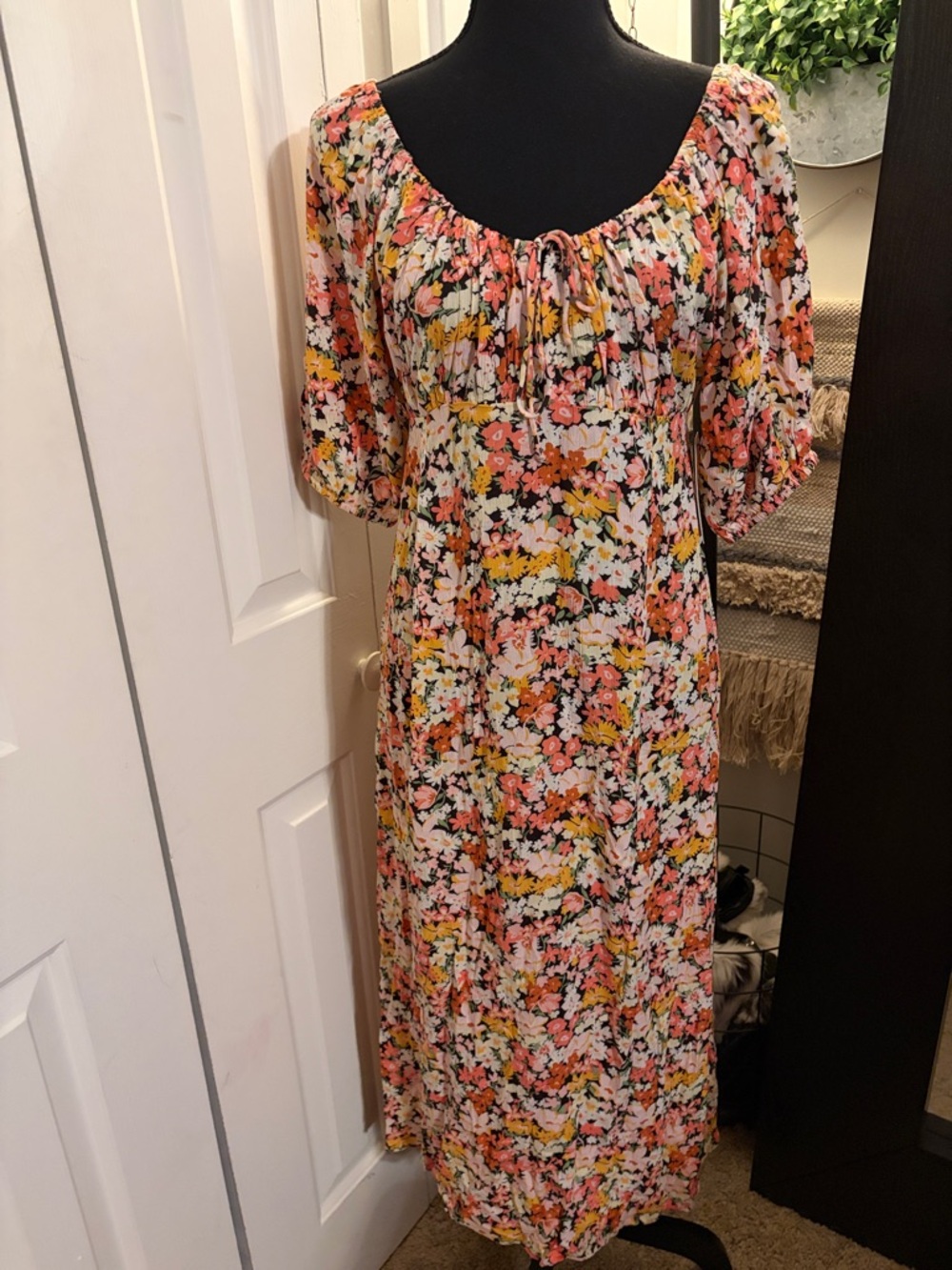 Billabong Pink & Yellow Floral Puff Sleeves Midi Dress